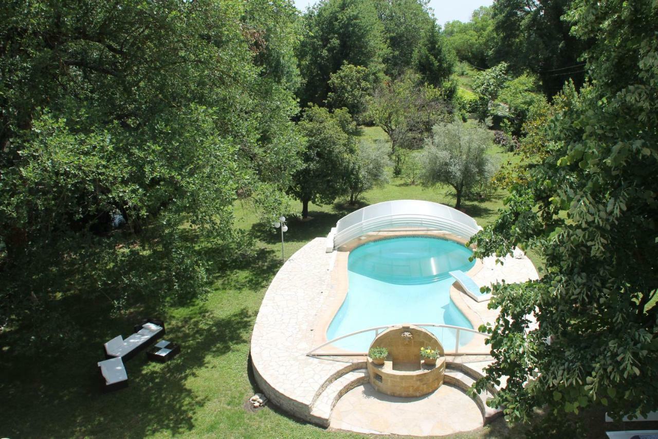 Au Bord De L'Alzon Daire Uzès Dış mekan fotoğraf